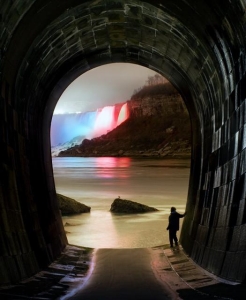 Tunnel into light (c) http://dedroidify.com