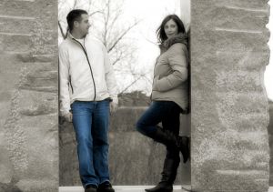 Couple standing at walls. (Photo: Sxc.hu)